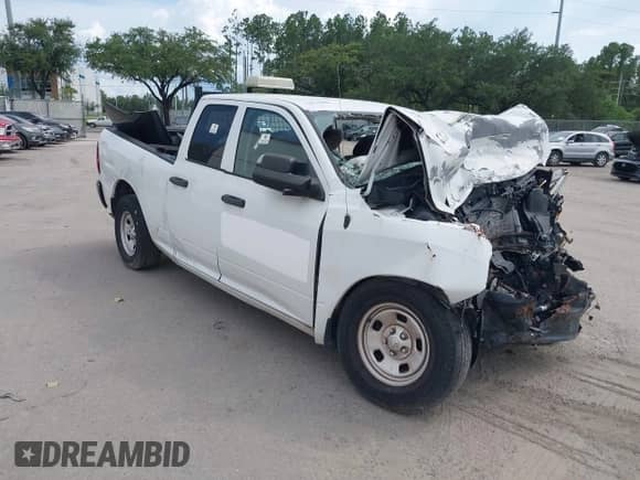 2022 Ram 1500 Tradesman z VIN 1C6RR6FG7NS152364, wystawiony jako IAAI lot #38275780 z przebiegiem Nie podano mil oraz . Historia ofert i sprzedaży dostępna na DreamBid. Obrazek 1.