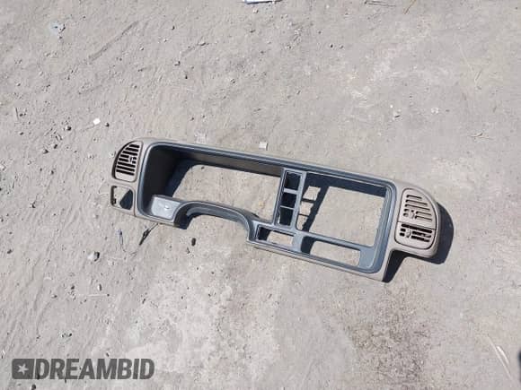 1997 Chevrolet Tahoe с VIN 1GNEK13R4VJ442823, выставлен на аукционе IAAI как лот 42740719 с пробегом 257 889 миль миль и . История ставок и продаж доступна на DreamBid. Изображение 12.