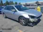 2007 Honda Accord EX z VIN 1HGCM56717A164009, wystawiony jako IAAI lot #43005765 z przebiegiem 157 926 mil mil oraz . Historia ofert i sprzedaży dostępna na DreamBid. Obrazek 1.