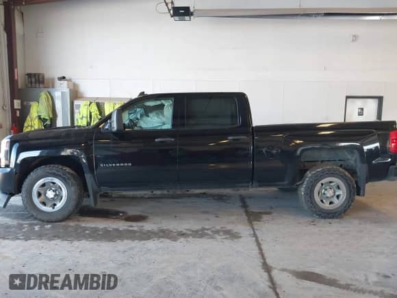 2018 Chevrolet Silverado 1500 Work Truck с VIN 1GCUKNEC8JF105055, выставлен на аукционе IAAI как лот 42197548 с пробегом 188 265 миль миль и . История ставок и продаж доступна на DreamBid. Изображение 14.
