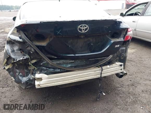 2021 Toyota Camry SE Nightshade z VIN 4T1G11AK1MU559391, wystawiony jako IAAI lot #43300222 z przebiegiem 68 327 mil mil oraz . Historia ofert i sprzedaży dostępna na DreamBid. Obrazek 6.