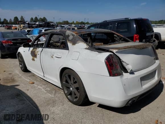 2014 Chrysler 300 SRT-8 с VIN 2C3CCAFJ1EH118429, выставлен на аукционе Copart как лот 88139865 с пробегом Не указан миль и На запчасти • Non repairable. История ставок и продаж доступна на DreamBid. Изображение 2.