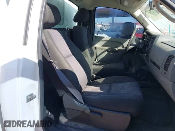 2010 Chevrolet Silverado 2500HD с VIN 1GB3KVBK5AF153253, выставлен на аукционе IAAI как лот 42129825 с пробегом 302 599 миль миль и . История ставок и продаж доступна на DreamBid. Изображение 8.