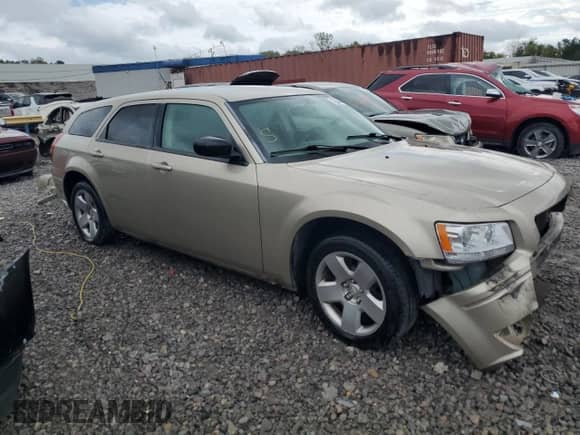2008 Dodge Magnum with VIN 2D4FV47T08H218016, listed as a Copart auction lot 72528474 with 153,004 mi miles and Salvage title. Bid and sale history available at DreamBid. Image 4.
