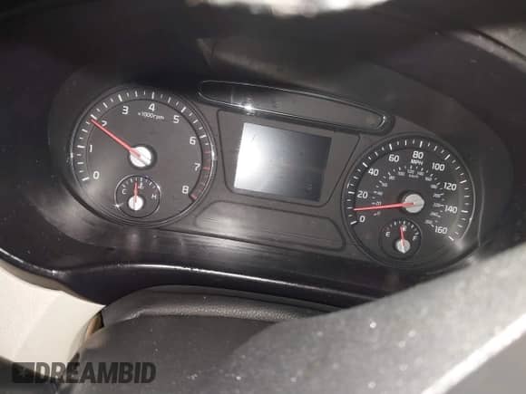 2017 Kia Sorento LX z VIN 5XYPG4A31HG270631, wystawiony jako IAAI lot #41655762 z przebiegiem Nie podano mil oraz . Historia ofert i sprzedaży dostępna na DreamBid. Obrazek 15.