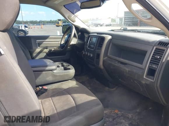 2019 Ram 1500 Tradesman with VIN 3C6JR6DT1KG546748, listed as a IAAI auction lot 41478969 with 53,139 mi miles and . Bid and sale history available at DreamBid. Image 5.