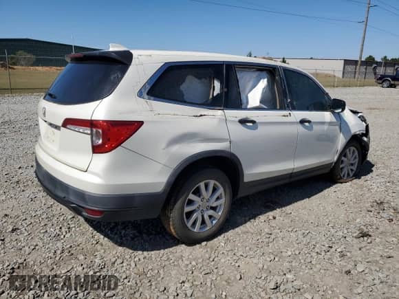 2019 Honda Pilot LX z VIN 5FNYF5H15KB001967, wystawiony jako Copart lot #46901175 z przebiegiem 112 426 mil mil oraz Szkoda całkowita • Salvage title. Historia ofert i sprzedaży dostępna na DreamBid. Obrazek 3.