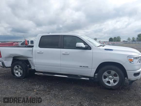 2019 Ram 1500 Big Horn z VIN 1C6RREFT4KN819859, wystawiony jako IAAI lot #43292595 z przebiegiem 88 477 mil mil oraz . Historia ofert i sprzedaży dostępna na DreamBid. Obrazek 14.
