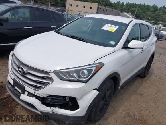 2017 Hyundai Santa Fe 2.4L with VIN 5XYZTDLB8HG442372, listed as a IAAI auction lot 42895733 with 118,177 mi miles and . Bid and sale history available at DreamBid. Image 17.