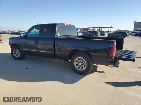 2005 Chevrolet Silverado 1500 LS with VIN 2GCEC19VX51302022, listed as a Copart auction lot 86768015 with 312,939 mi miles and Salvage title. Bid and sale history available at DreamBid. Image 2.