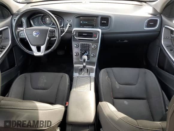 2015 Volvo S60 с VIN YV126MFA9F1316573, выставлен на аукционе Copart как лот 78624584 с пробегом 151 677 миль миль и Списание • Salvage title. История ставок и продаж доступна на DreamBid. Изображение 8.