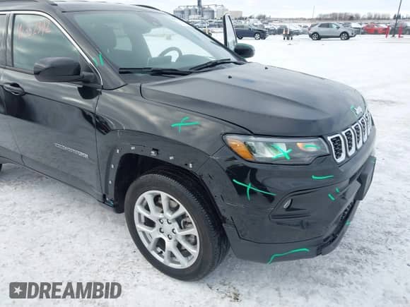 2024 Jeep Compass Latitude Lux с VIN 3C4NJDFN8RT103518, выставлен на аукционе IAAI как лот 41352342 с пробегом 13 535 миль миль и . История ставок и продаж доступна на DreamBid. Изображение 6.