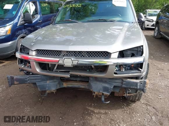 2002 Chevrolet Avalanche z VIN 3GNEC13T32G194876, wystawiony jako IAAI lot #42432682 z przebiegiem 298 344 mil mil oraz . Historia ofert i sprzedaży dostępna na DreamBid. Obrazek 6.