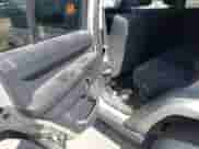 2008 Jeep Commander Sport с VIN 1J8HG48N98C153288, выставлен на аукционе IAAI как лот 42643276 с пробегом 225 832 миль миль и . История ставок и продаж доступна на DreamBid. Изображение 12.