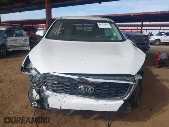 2019 Kia Sorento LX z VIN 5XYPG4A36KG611142, wystawiony jako IAAI lot #41275270 z przebiegiem 97 421 mil mil oraz . Historia ofert i sprzedaży dostępna na DreamBid. Obrazek 11.