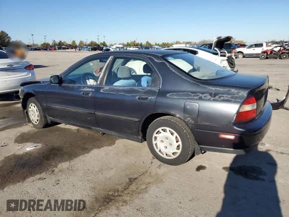 1994 Honda Accord LX с VIN 1HGCD5638RA000515, выставлен на аукционе Copart как лот 70008695 с пробегом 162 009 миль миль и На запчасти • Non repairable. История ставок и продаж доступна на DreamBid. Изображение 2.