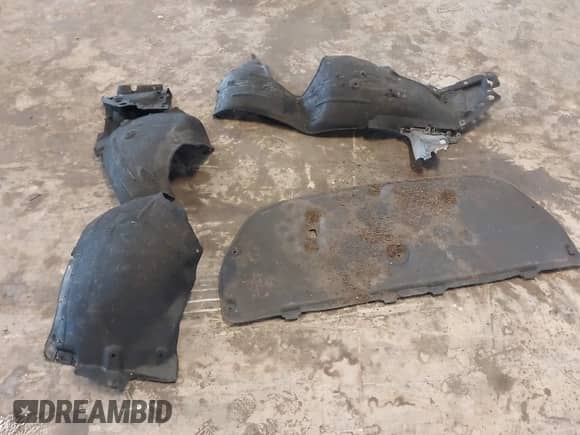 2018 Chevrolet Silverado 2500HD LTZ with VIN 1GC1KWEY0JF113462, listed as a IAAI auction lot 42581114 with 115,545 mi miles and . Bid and sale history available at DreamBid. Image 21.