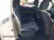 2021 Toyota Tacoma SR5 z VIN 3TMAZ5CN0MM140633, wystawiony jako IAAI lot #41365986 z przebiegiem 47 234 mil mil oraz . Historia ofert i sprzedaży dostępna na DreamBid. Obrazek 8.