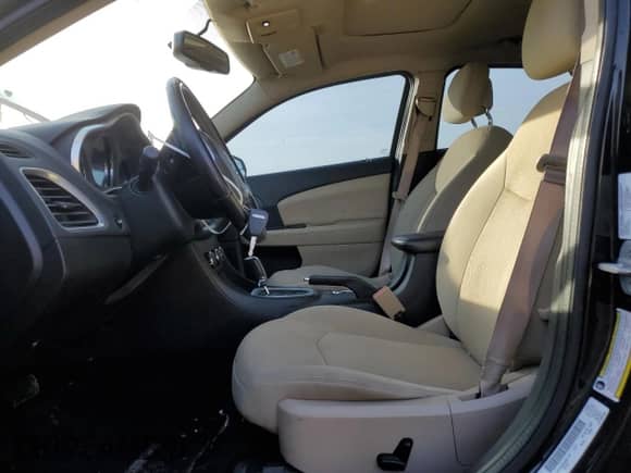 2011 Dodge Avenger Heat with VIN 1B3BD1FG0BN519032, listed as a Copart auction lot 48609015 with 225,107 mi miles and Clean title. Bid and sale history available at DreamBid. Image 7.
