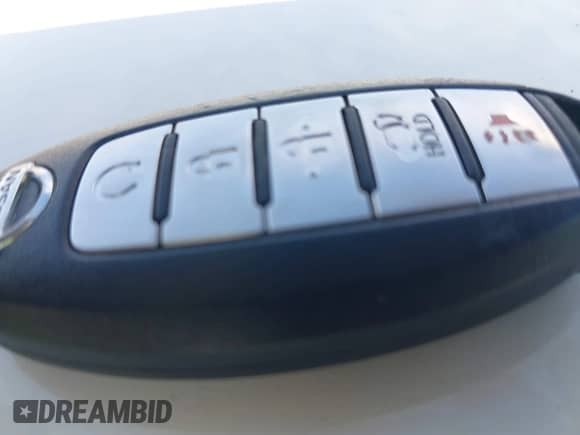 2017 Nissan Murano SL with VIN 5N1AZ2MH4HN102949, listed as a IAAI auction lot 42162643 with 93,141 mi miles and . Bid and sale history available at DreamBid. Image 11.