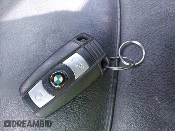 2011 BMW 3 Series 328i xDrive с VIN WBAPK7C55BA818603, выставлен на аукционе IAAI как лот 43533442 с пробегом 147 724 миль миль и . История ставок и продаж доступна на DreamBid. Изображение 11.