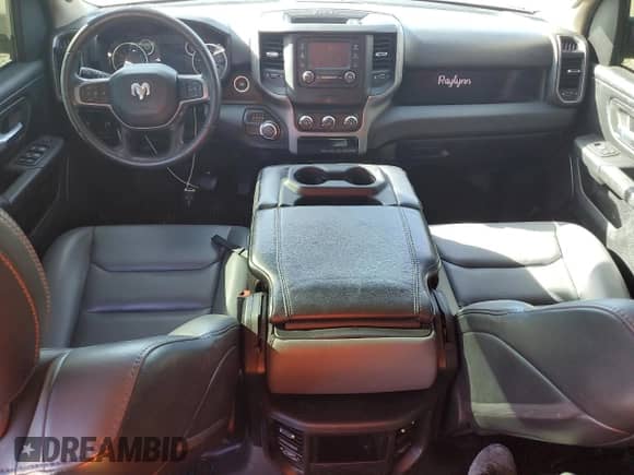 2020 Ram 1500 Tradesman z VIN 1C6RREGT4LN152775, wystawiony jako Copart lot #80750084 z przebiegiem 116 720 mil mil oraz Szkoda całkowita • Salvage title. Historia ofert i sprzedaży dostępna na DreamBid. Obrazek 8.