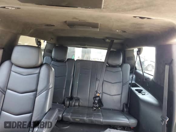 2016 Cadillac Escalade ESV Platinum z VIN 1GYS4KKJXGR476500, wystawiony jako Copart lot #59027615 z przebiegiem 178 012 mil mil oraz Szkoda całkowita • Salvage title. Historia ofert i sprzedaży dostępna na DreamBid. Obrazek 10.