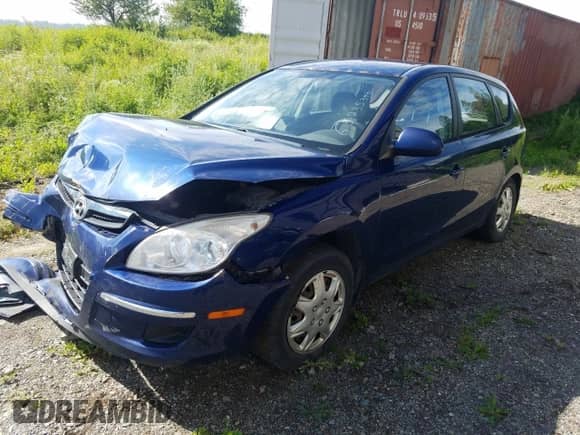 2011 Hyundai Elantra GLS с VIN KMHDB8AE6BU121210, выставлен на аукционе Copart как лот 65235345 с пробегом Не указан миль и Списание • Salvage title. История ставок и продаж доступна на DreamBid. Изображение 1.