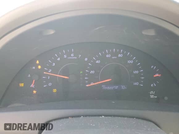 2011 Toyota Camry LE z VIN 4T1BF3EKXBU615598, wystawiony jako Copart lot #85899745 z przebiegiem 144 922 mil mil oraz Szkoda całkowita • Salvage title. Historia ofert i sprzedaży dostępna na DreamBid. Obrazek 9.