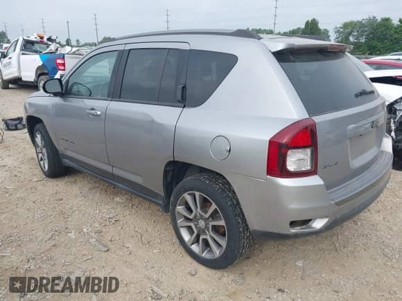 2016 Jeep Compass Sport с VIN 1C4NJDBB6GD646719, выставлен на аукционе IAAI как лот 42756950 с пробегом 126 182 миль миль и . История ставок и продаж доступна на DreamBid. Изображение 3.