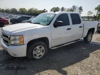 2008 Chevrolet Silverado 1500 2LT with VIN 2GCEC13J281334151, listed as a Copart auction lot 50808905 with 28,333 mi miles and Salvage title. Bid and sale history available at DreamBid. Image 1.