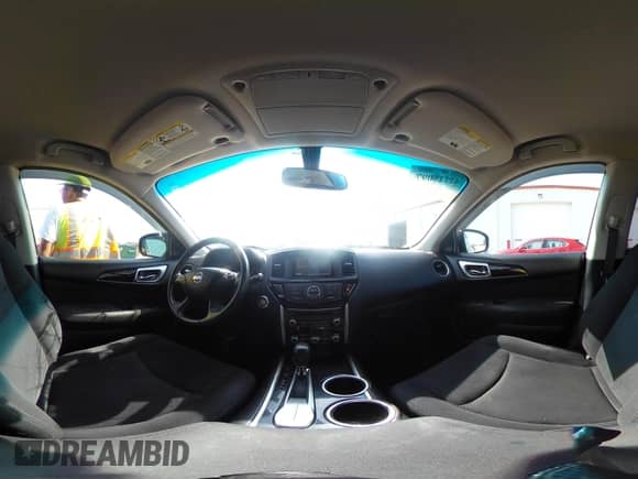 2015 Nissan Pathfinder SV с VIN 5N1AR2MN2FC658532, выставлен на аукционе IAAI как лот 42728097 с пробегом 122 023 миль миль и . История ставок и продаж доступна на DreamBid. Изображение 18.