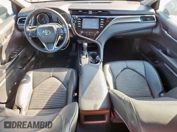 2018 Toyota Camry SE с VIN 4T1B11HK7JU558760, выставлен на аукционе Copart как лот 86340905 с пробегом 304 523 миль миль и Чистый • Clean title. История ставок и продаж доступна на DreamBid. Изображение 8.