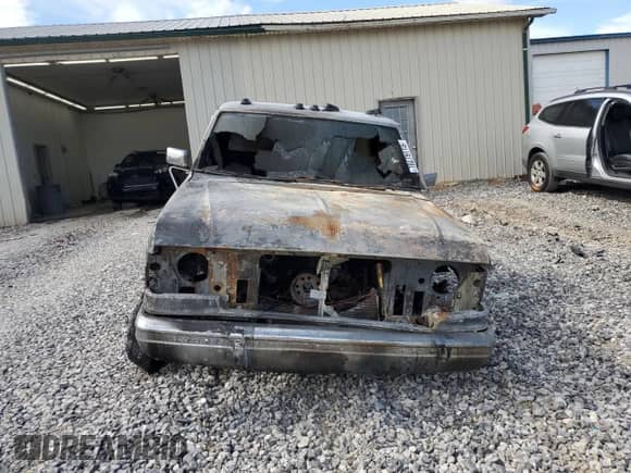 1987 Ford F-150 z VIN 1FTEF14N5HNA69572, wystawiony jako Copart lot #70279115 z przebiegiem Nie podano mil oraz Nie do naprawy • Non repairable. Historia ofert i sprzedaży dostępna na DreamBid. Obrazek 5.