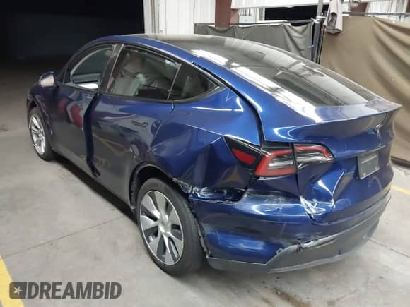 2023 Tesla Model Y Long Range с VIN 7SAYGDEE1PF592002, выставлен на аукционе IAAI как лот 43035517 с пробегом Не указан миль и . История ставок и продаж доступна на DreamBid. Изображение 3.