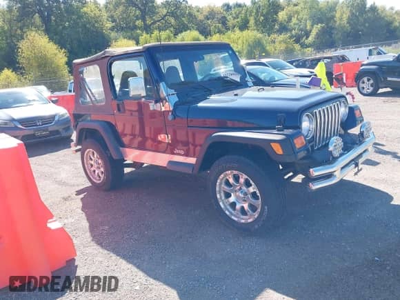 2000 Jeep Wrangler SE with VIN 1J4FA29P4YP773084, listed as a IAAI auction lot 43228933 with 114,188 mi miles and . Bid and sale history available at DreamBid. Image 1.