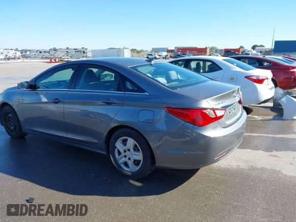 2011 Hyundai Sonata GLS with VIN 5NPEB4AC7BH228907, listed as a IAAI auction lot 43381931 with 133,973 mi miles and . Bid and sale history available at DreamBid. Image 3.