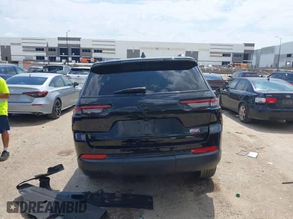 2025 Jeep Grand Cherokee Altitude X z VIN 1C4RJKAGXS8665598, wystawiony jako IAAI lot #43060946 z przebiegiem 4 059 mil mil oraz . Historia ofert i sprzedaży dostępna na DreamBid. Obrazek 17.