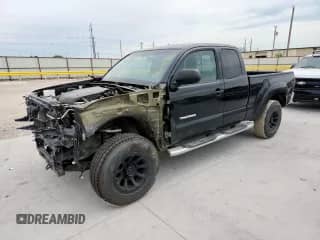 2014 Toyota Tacoma с VIN 5TFUU4EN1EX086807, выставлен на аукционе Copart как лот 68107575 с пробегом 152 790 миль миль и Списание • Salvage title. История ставок и продаж доступна на DreamBid. Изображение 1.