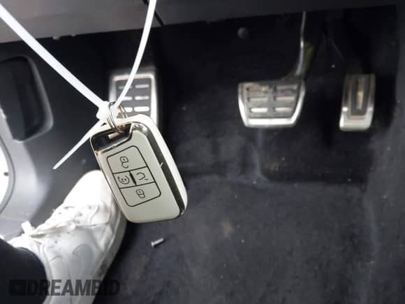 2023 Volkswagen Tiguan SE R-Line Black с VIN 3VVCB7AX0PM043693, выставлен на аукционе IAAI как лот 42403045 с пробегом 34 929 миль миль и . История ставок и продаж доступна на DreamBid. Изображение 11.