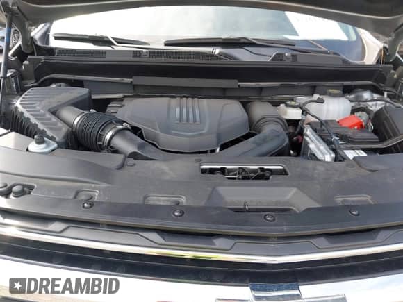 2025 Chevrolet Traverse FWD LT with VIN 1GNERGRS3SJ164582, listed as a IAAI auction lot 43261388 with 11,306 mi miles and . Bid and sale history available at DreamBid. Image 10.