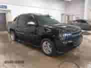 2009 Chevrolet Avalanche LTZ z VIN 3GNFK320X9G150510, wystawiony jako IAAI lot #41463106 z przebiegiem 269 950 mil mil oraz . Historia ofert i sprzedaży dostępna na DreamBid. Obrazek 1.