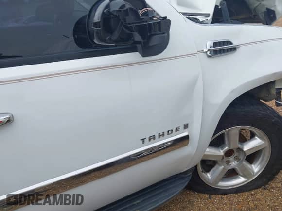 2007 Chevrolet Tahoe LS with VIN 1GNFC13C87J264964, listed as a IAAI auction lot 42640675 with Not provided miles and . Bid and sale history available at DreamBid. Image 20.