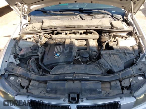 2007 BMW 3 Series 328i z VIN WBAVC53527FZ75041, wystawiony jako IAAI lot #43240788 z przebiegiem 165 460 mil mil oraz . Historia ofert i sprzedaży dostępna na DreamBid. Obrazek 10.