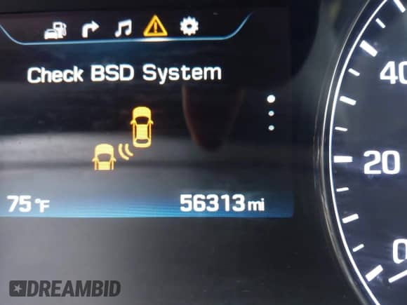 2016 Hyundai Genesis 3.8L с VIN KMHGN4JE5GU106119, выставлен на аукционе IAAI как лот 42502970 с пробегом 56 313 миль миль и . История ставок и продаж доступна на DreamBid. Изображение 14.