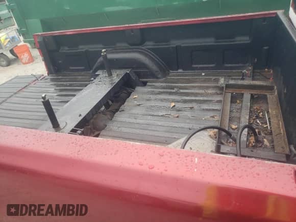 2002 GMC Sierra 1500 SL с VIN 1GTEC14V92Z145173, выставлен на аукционе Copart как лот 48418954 с пробегом Не указан миль и Списание • Salvage title. История ставок и продаж доступна на DreamBid. Изображение 10.