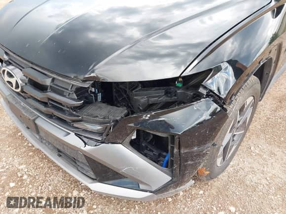 2025 Hyundai Tucson SEL Convenience with VIN 5NMJCCDE5SH505859, listed as a IAAI auction lot 42684561 with 8,146 mi miles and . Bid and sale history available at DreamBid. Image 17.