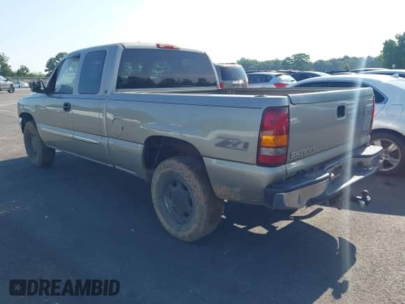 2003 GMC Sierra 1500 SLT z VIN 2GTEK19T631399976, wystawiony jako IAAI lot #42868442 z przebiegiem 175 273 mil mil oraz . Historia ofert i sprzedaży dostępna na DreamBid. Obrazek 3.