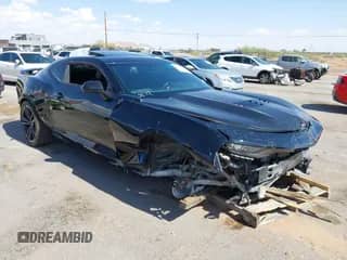 2020 Chevrolet Camaro 2SS с VIN 1G1FH1R70L0114358, выставлен на аукционе IAAI как лот 42474266 с пробегом Не указан миль и . История ставок и продаж доступна на DreamBid. Изображение 1.