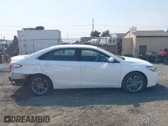 2016 Toyota Camry LE с VIN 4T1BF1FK4GU191491, выставлен на аукционе IAAI как лот 43153102 с пробегом 136 363 миль миль и . История ставок и продаж доступна на DreamBid. Изображение 14.